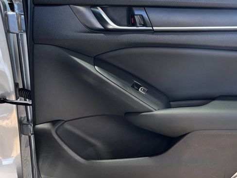 Used 2019 Honda Accord Sport image 33