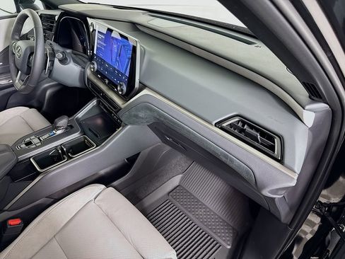 Used 2026 Lexus TX 350 AWD w/ Technology Package image 31