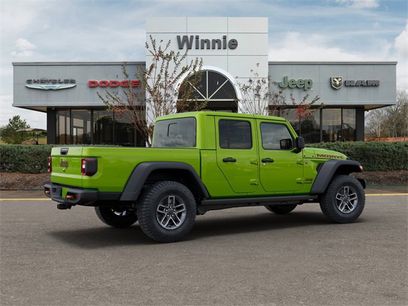 New 2025 Jeep Gladiator Mojave w/ Convenience Group