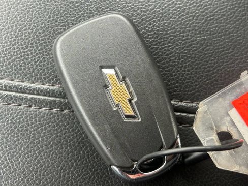 Used 2025 Chevrolet Malibu LT FWD image 35