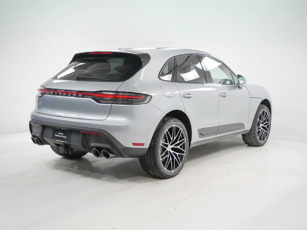 Certified 2026 Porsche Macan AWD/4WD image 10