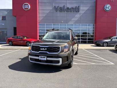Used 2024 Kia Telluride S w/ S Sunroof Package