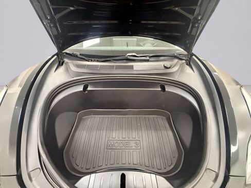 Used 2020 Tesla Model 3 Standard Range Plus RWD image 24