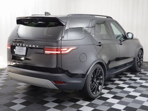 Certified 2025 Land Rover Discovery S image 20