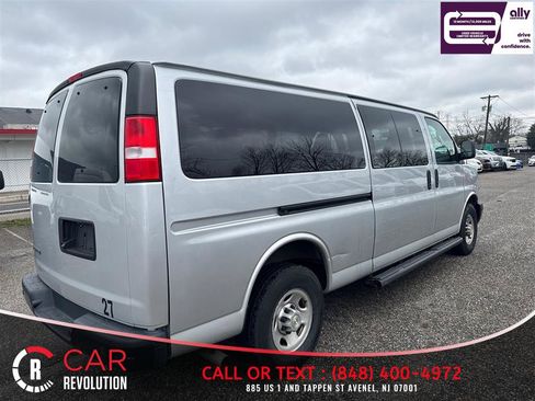 Used 2020 Chevrolet Express 3500 LS RWD image 6