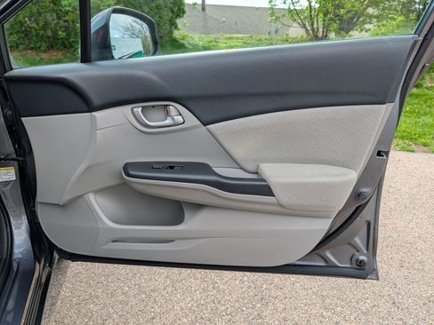 Used 2013 Honda Civic LX image 30