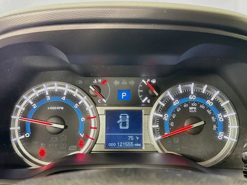 Used 2017 Toyota 4Runner TRD Off-Road Premium AWD/4WD image 15