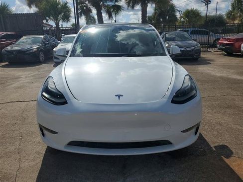 Used 2023 Tesla Model Y Performance AWD/4WD image 5