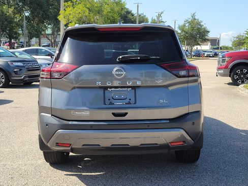 Certified 2022 Nissan Rogue SL FWD image 6