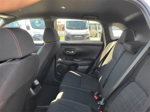 Used 2024 Honda HR-V Sport image 9