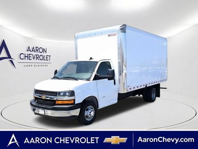 New 2026 Chevrolet Express 3500 w/ Power Convenience Package