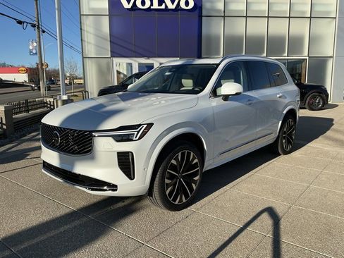 New 2026 Volvo XC90 B6 Ultra image 2