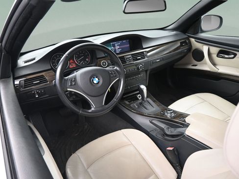 Used 2013 BMW 328i Convertible RWD image 43