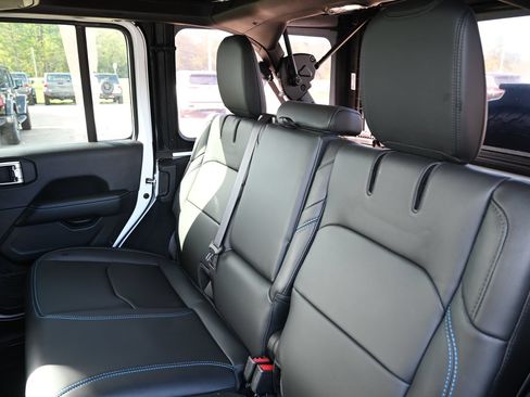 New 2025 Jeep Wrangler Unlimited Rubicon 4xe w/ Safety Group AWD/4WD image 19