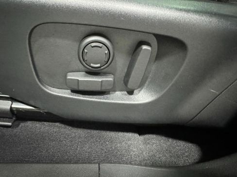 Used 2023 Land Rover Range Rover Evoque SE image 27