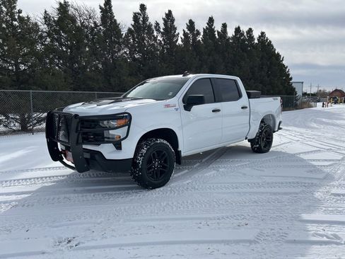 Used 2024 Chevrolet Silverado 1500 Custom Trail Boss image 1