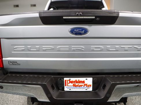 Used 2022 Ford F250 Lariat w/ Lariat Ultimate Package image 8