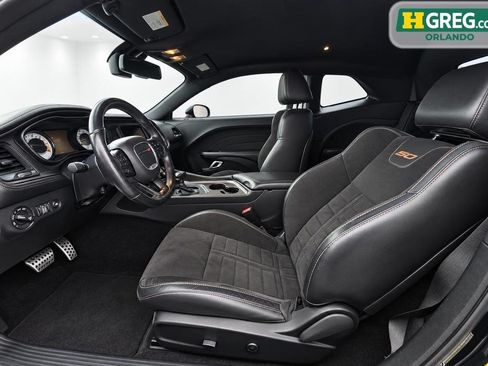 Used 2020 Dodge Challenger R/T RWD image 10