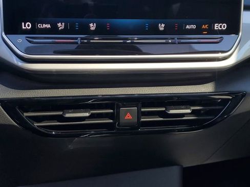 New 2025 Volkswagen ID.4 Pro S image 21