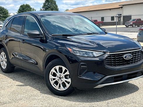 Used 2023 Ford Escape Active AWD/4WD image 36