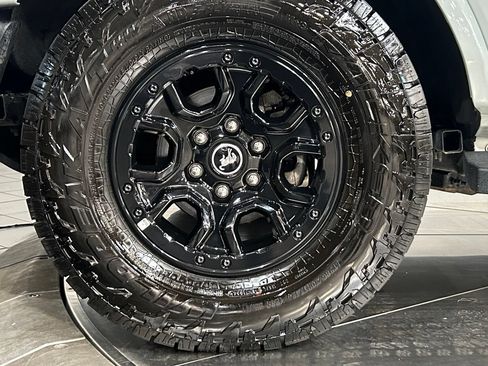 Used 2022 Ford Bronco Outer Banks AWD/4WD image 28