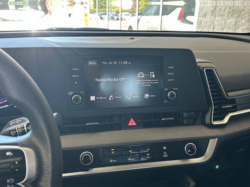 Used 2025 Kia Sportage LX FWD image 20