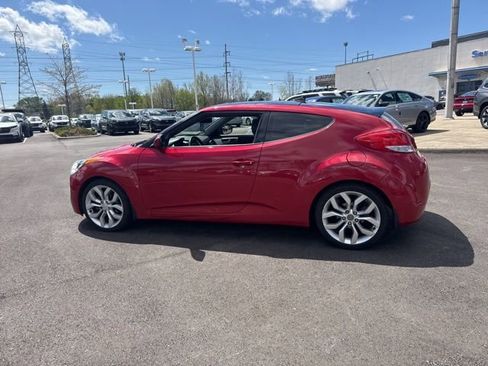 Used 2015 Hyundai Veloster w/ Option Group 02 image 9
