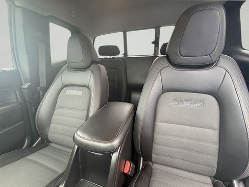 Used 2017 GMC Canyon SLE w/ All Terrain X Package image 10