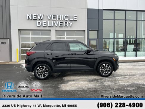 Used 2025 Chevrolet TrailBlazer LT image 10