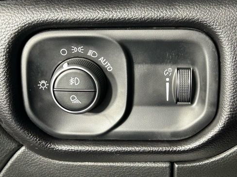 Used 2025 RAM 2500 Lone Star image 28