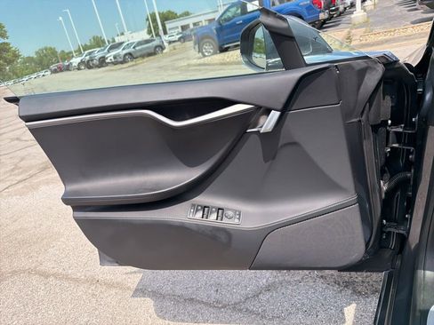 Used 2019 Tesla Model S 100D AWD/4WD image 26