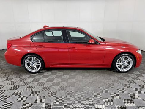 Used 2017 BMW 330i xDrive Sedan image 3