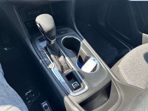 Certified 2024 Chevrolet Equinox LT AWD/4WD image 16