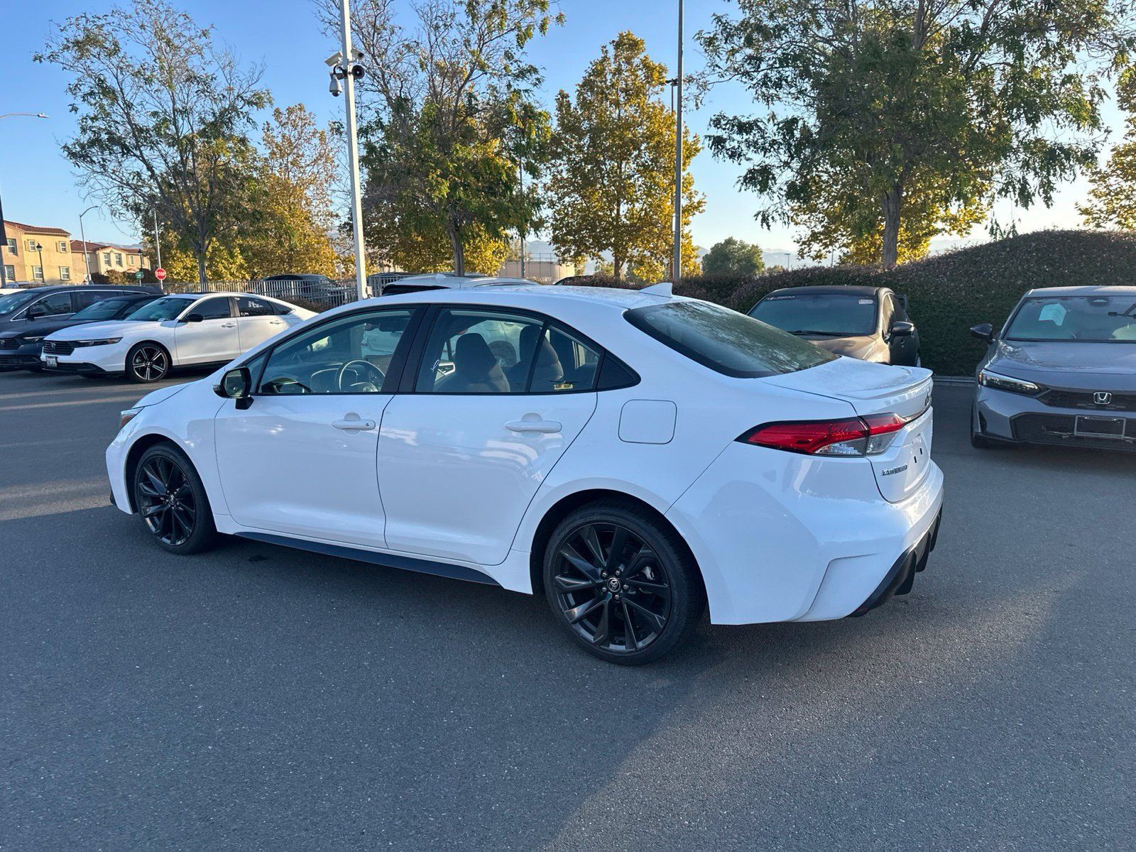 Used 2024 Toyota Corolla SE FWD image 4