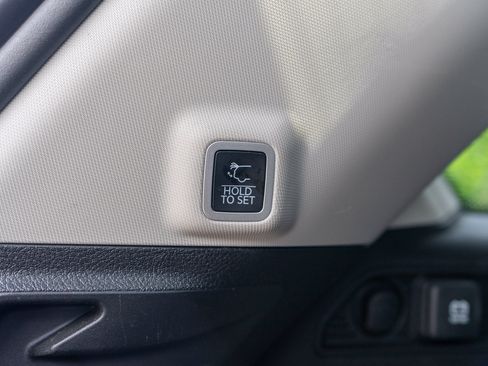 Used 2023 Jeep Grand Cherokee 4WD 4xe image 10