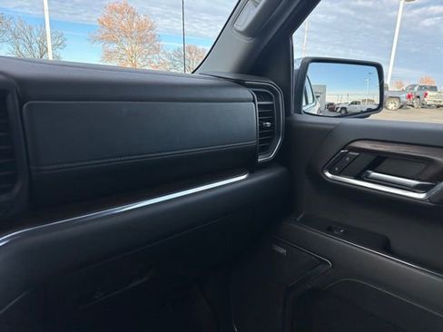 Used 2024 GMC Sierra 1500 SLT w/ SLT Premium Plus Package AWD/4WD image 26