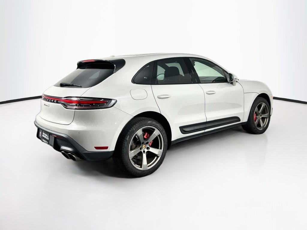 Certified 2024 Porsche Macan S AWD/4WD image 9