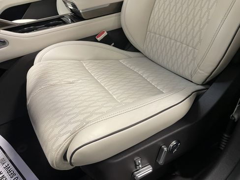 Used 2024 Lincoln Nautilus Black Label w/ Jet Appearance Package (87T) image 24