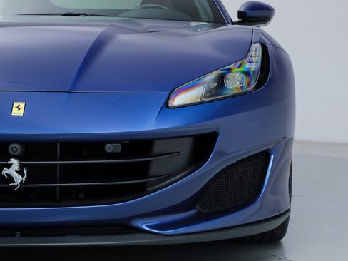 Certified 2019 Ferrari Portofino image 21