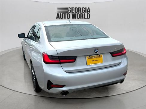 Used 2019 BMW 330i Sedan image 3