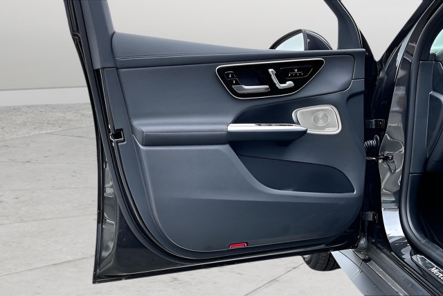 Certified 2025 Mercedes-Benz GLC 350e 4MATIC image 12