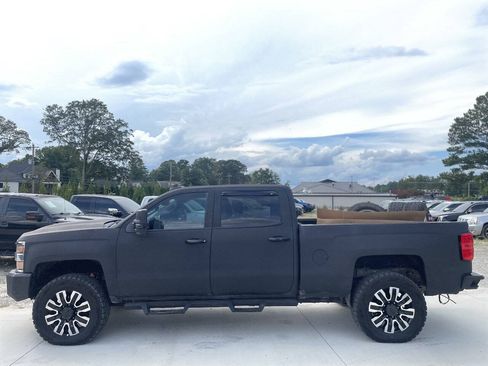 Used 2017 Chevrolet Silverado 2500 LT w/ LT Convenience Package AWD/4WD image 5