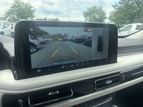 Used 2026 Lincoln Aviator AWD image 19
