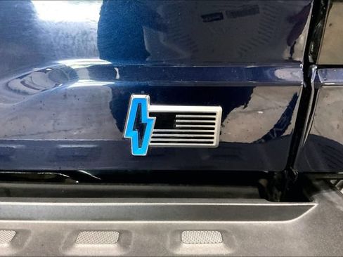 Used 2025 Ford F150 Lightning Flash AWD/4WD image 8