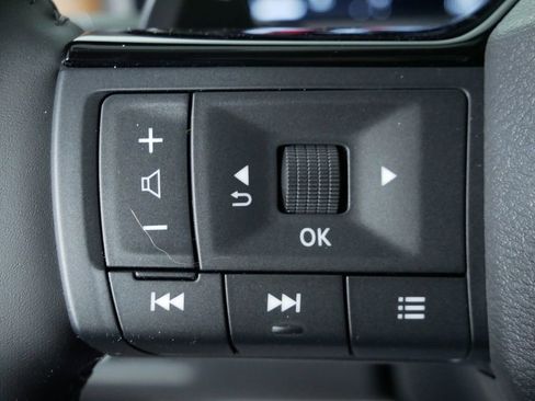 New 2026 Nissan Rogue Platinum image 25