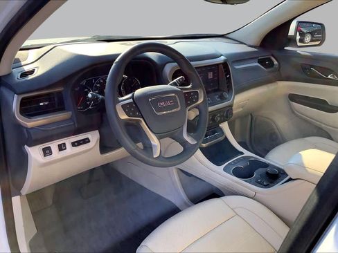 Used 2023 GMC Acadia Denali w/ Denali Ultimate Package AWD/4WD image 16