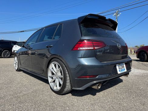 Used 2018 Volkswagen Golf 4-Door FWD image 4