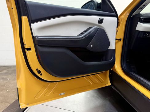Used 2022 Ford Mustang Mach-E Premium RWD image 11