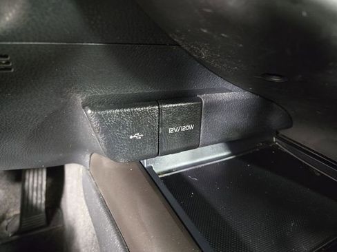 Used 2024 Toyota Camry SE image 24