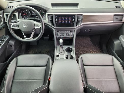 Used 2021 Volkswagen Atlas SE image 25